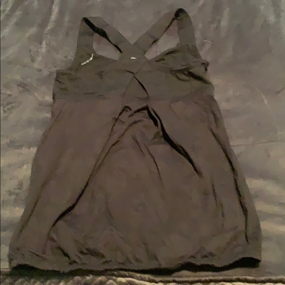 Black lululemon tank top - Picture 2 of 2